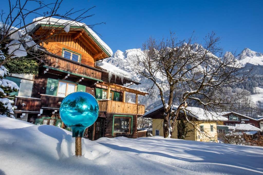 Alpenrelax Haus Weidmannsheil Wohnen Im Romantischen Forsthaus Werfen Exterior photo