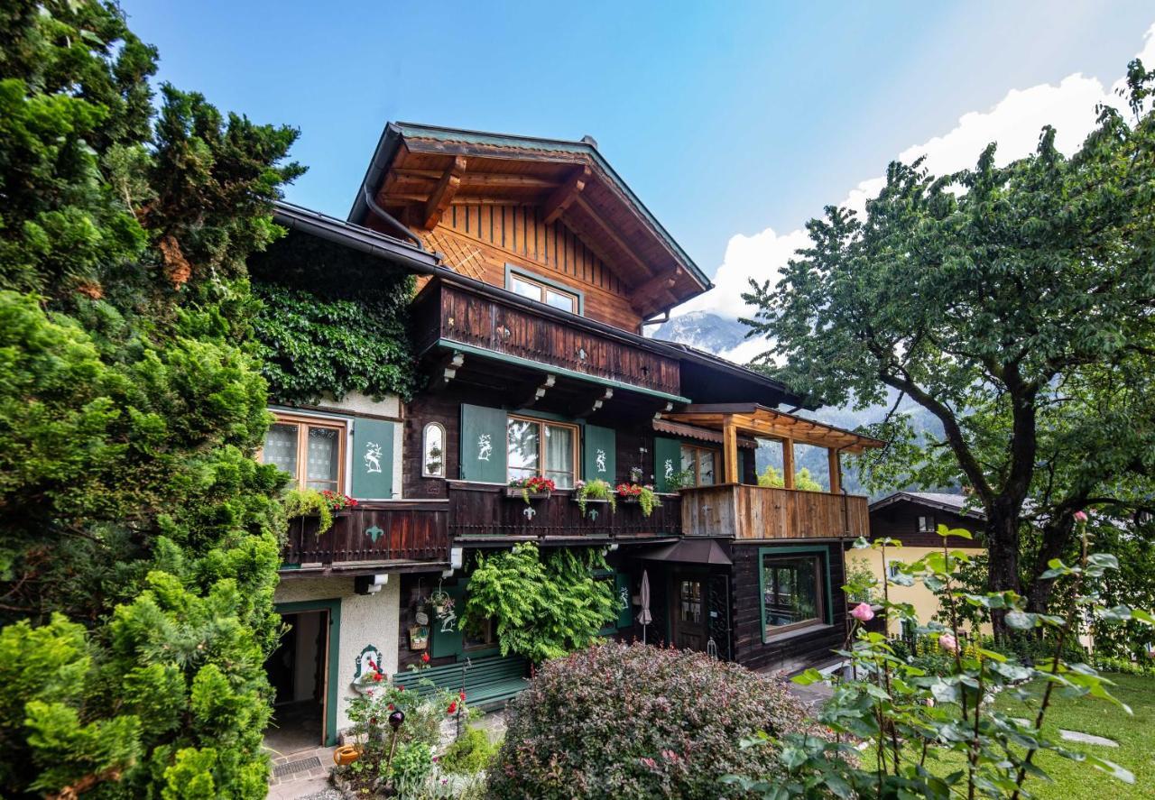 Alpenrelax Haus Weidmannsheil Wohnen Im Romantischen Forsthaus Werfen Exterior photo
